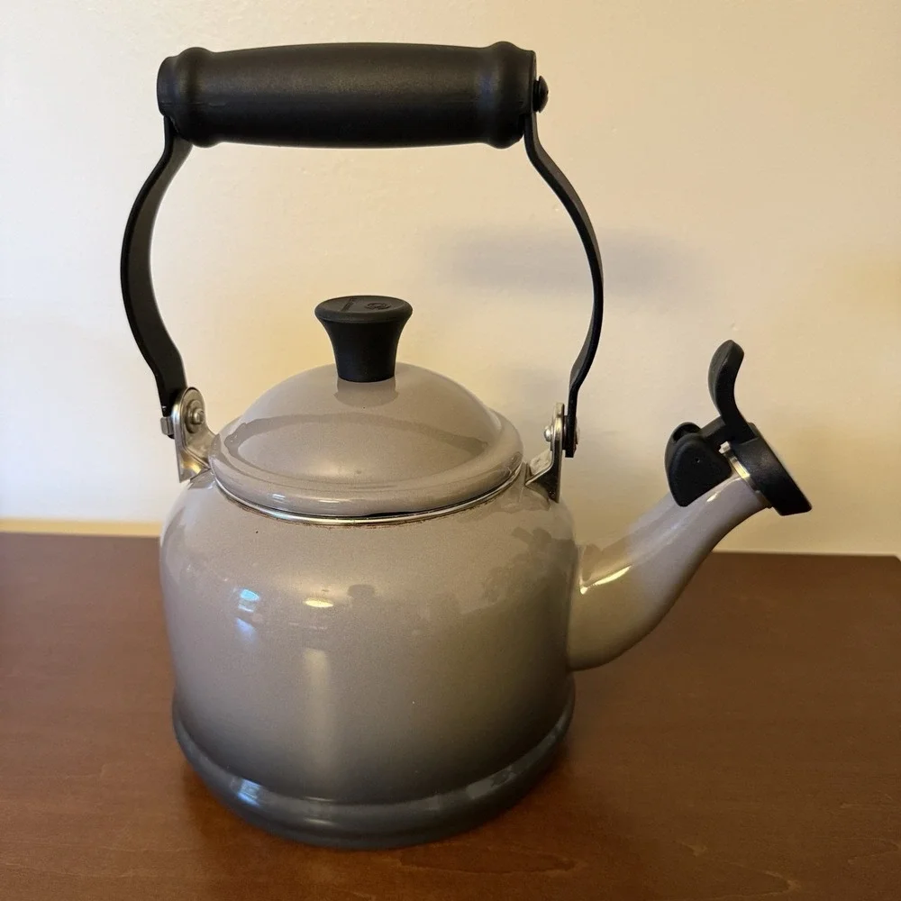 Le Creuset Demi Tea Kettle Pot 1.25 Qt Light Dark  Gray Enamel Steel - READ